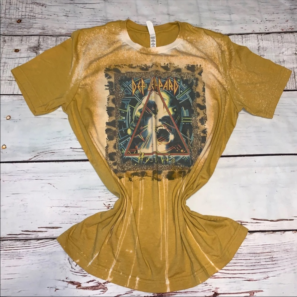 Def Leopard Bleached Tee Large